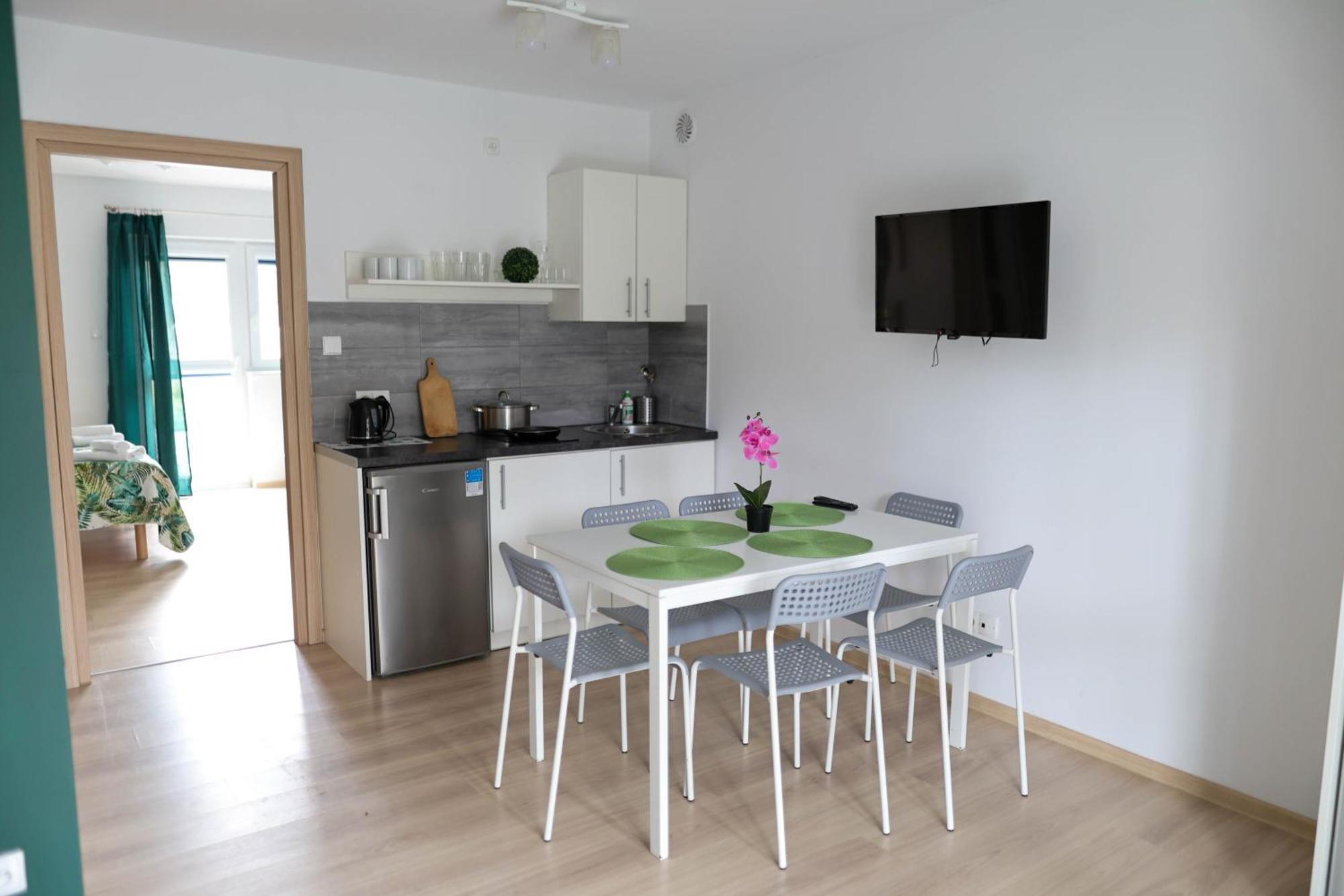 Apartamenty Poddabek- Basen Kryty, Sauna, Animacje Dla Dzieci , Malpi Gaj, Baseny Na Dachu Poddąbie Exterior photo